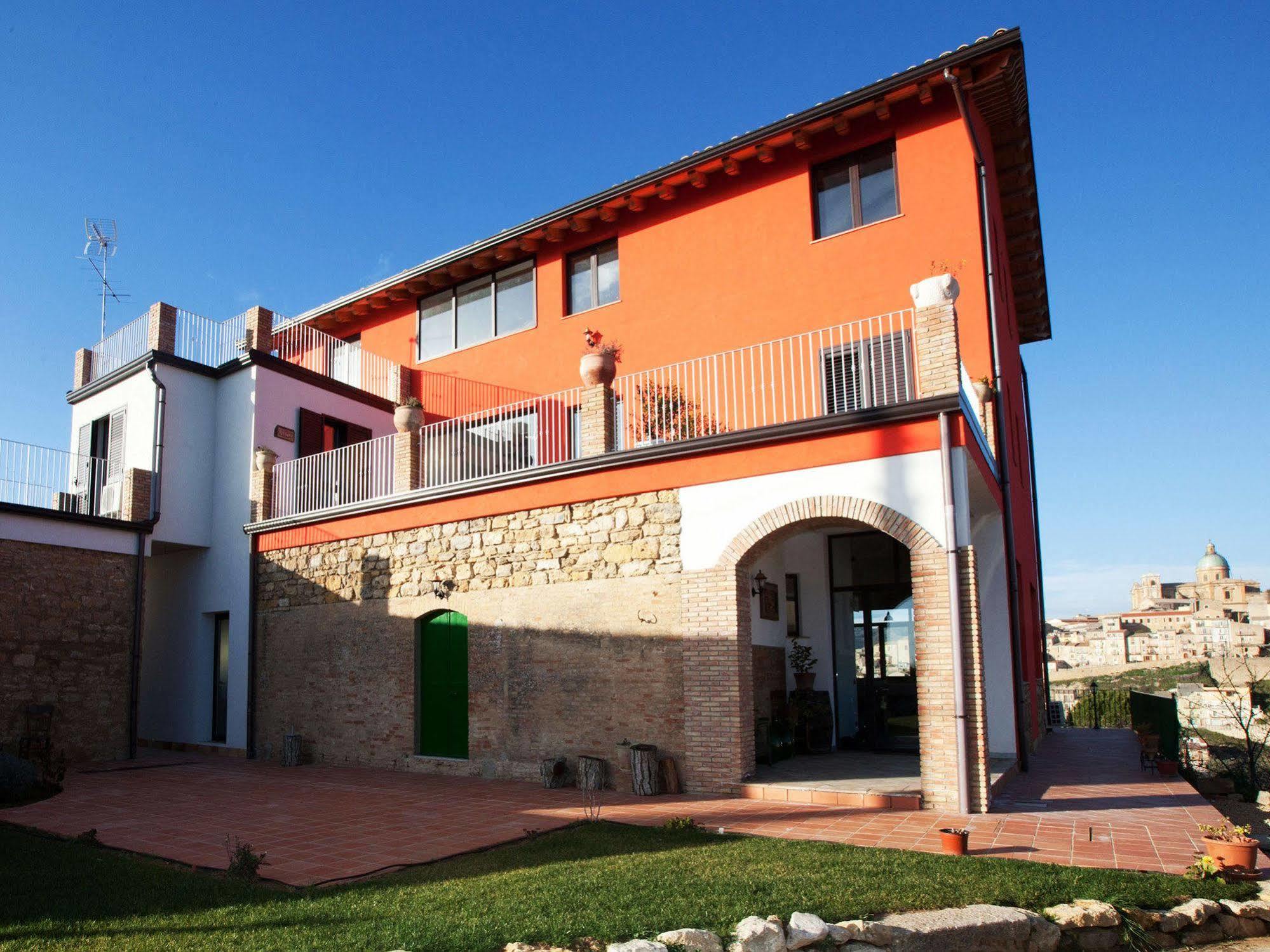 פיאצה ארמרינה La Casa Rossa Country House מראה חיצוני תמונה