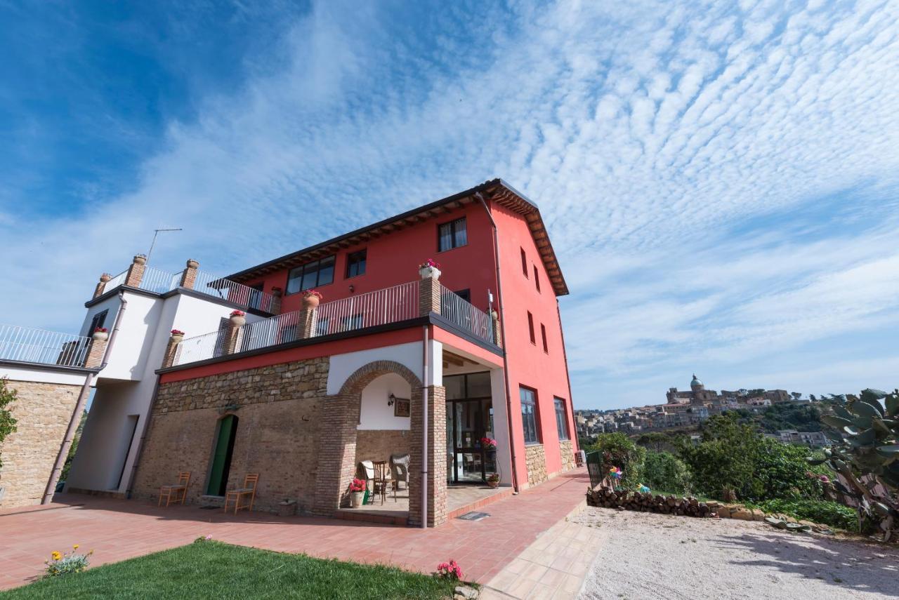 פיאצה ארמרינה La Casa Rossa Country House מראה חיצוני תמונה