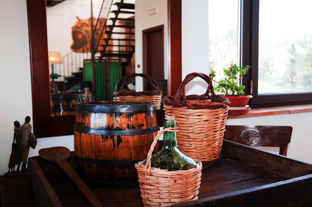 פיאצה ארמרינה La Casa Rossa Country House מראה חיצוני תמונה