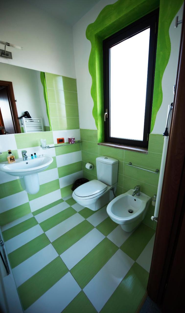 פיאצה ארמרינה La Casa Rossa Country House מראה חיצוני תמונה